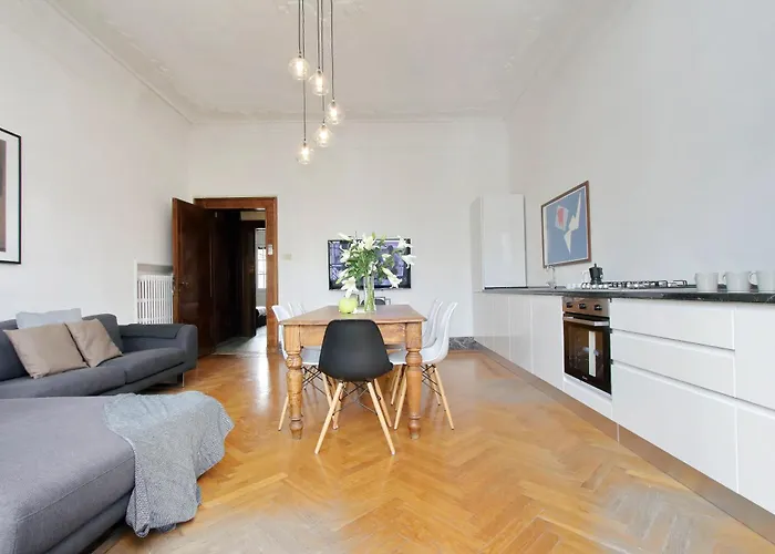 Tagliamento 4 Bedrooms Apartamento *